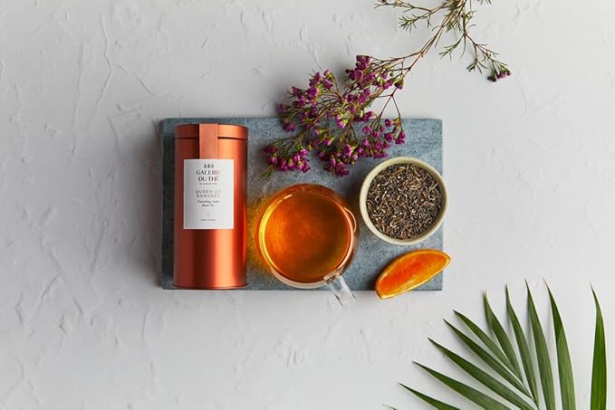 Galerie du Thé | Darjeeling first flush Black Tea | 30g loose tea caddy | by Ahmad Tea