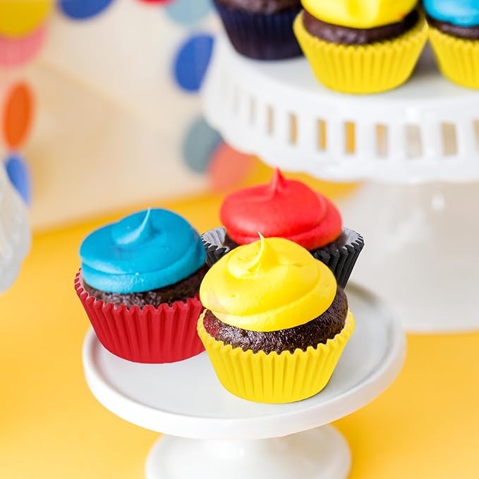 600 Pcs Lighting Cupcake Liner Cartoon Red Yellow Black Paper Baking Cup Animation Muffin Cupcake Wrapper for Baby Shower Birthday Party DIY Crafts Supplies, 2 x 1.2 Inch