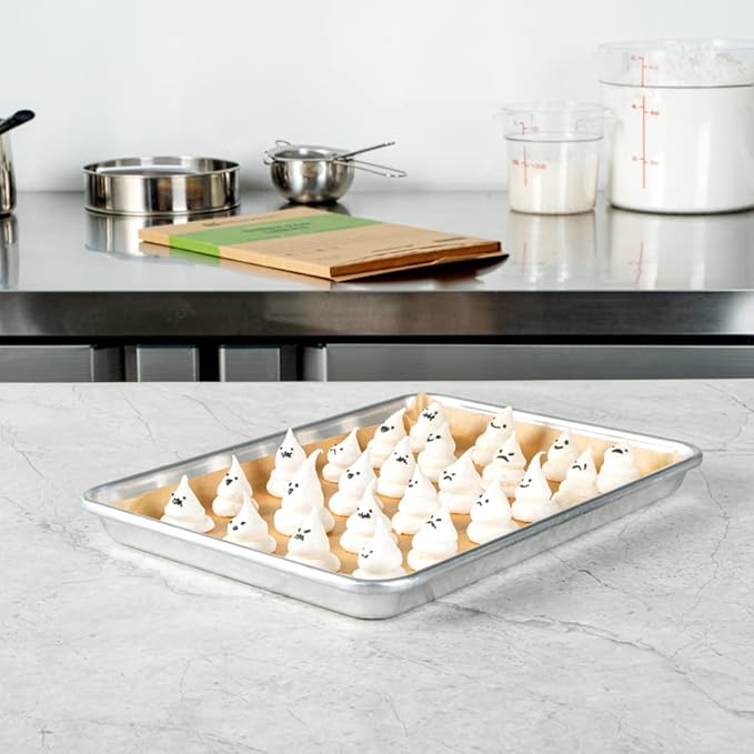 Restaurantware Pastry Tek 9 x 12 Inch Parchment Paper Sheets 200 Greaseproof Baking Sheets For Oven - Pre-Cut Double-Sided Silicone Coating Unbleached Paper Nonstick Baking Sheets Quarter-Size