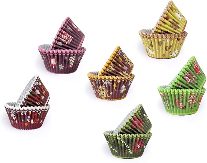 qiqee Christmas Jumbo Cupcake Liners 300PCS Cupcake Liners Cupcake Cups 6 Designs Christmas Gingerbread Man Cupcake Papers Baking Cups Cupcake Wrappers (Large Size)