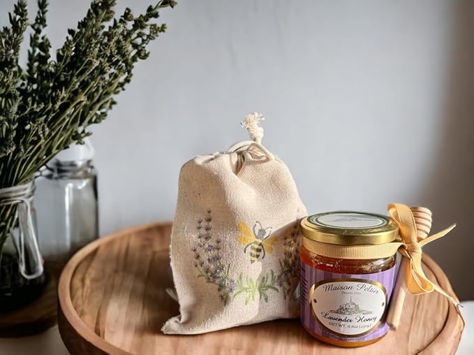 Maison Peltier 100% Unpasteurized French Raw Lavender Honey 8.8 oz - Luxury Gift Set with Wooden Honey Dipper and Chic Storage Bag - Sourced from Provence, France - Perfect for Gifting or Culinary Use