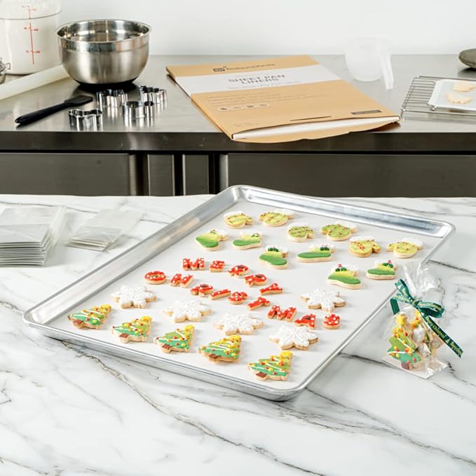Restaurantware Pastry Tek 16 x 24 Inch Parchment Paper Sheets 200 Greaseproof Baking Sheets For Oven - Pre-Cut Double-Sided Silicone Coating White Paper Nonstick Baking Sheets Full-Size