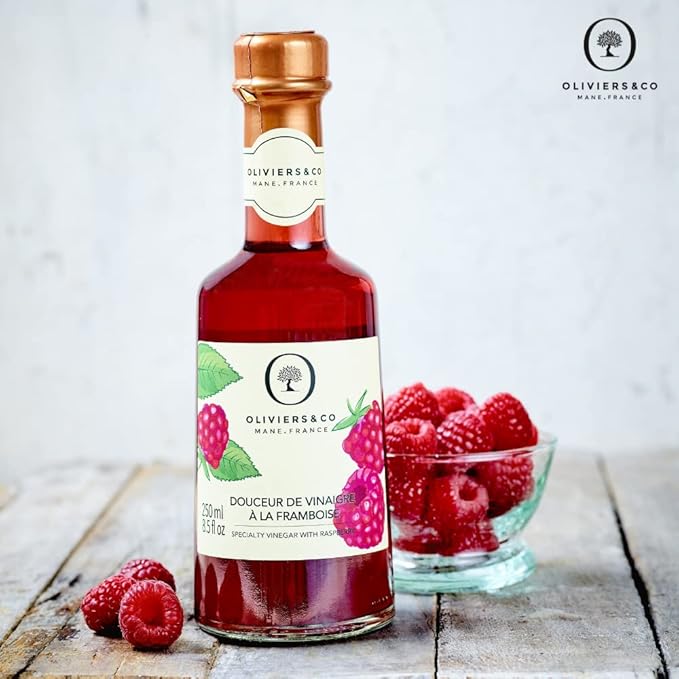 Raspberry Vinegar by Oliviers & Co | Sweet & Tangy Fruit Vinegar from Portugal | Perfect for Duck, Salads, Red Fruit Desserts & Cocktails | 8.5 fl oz