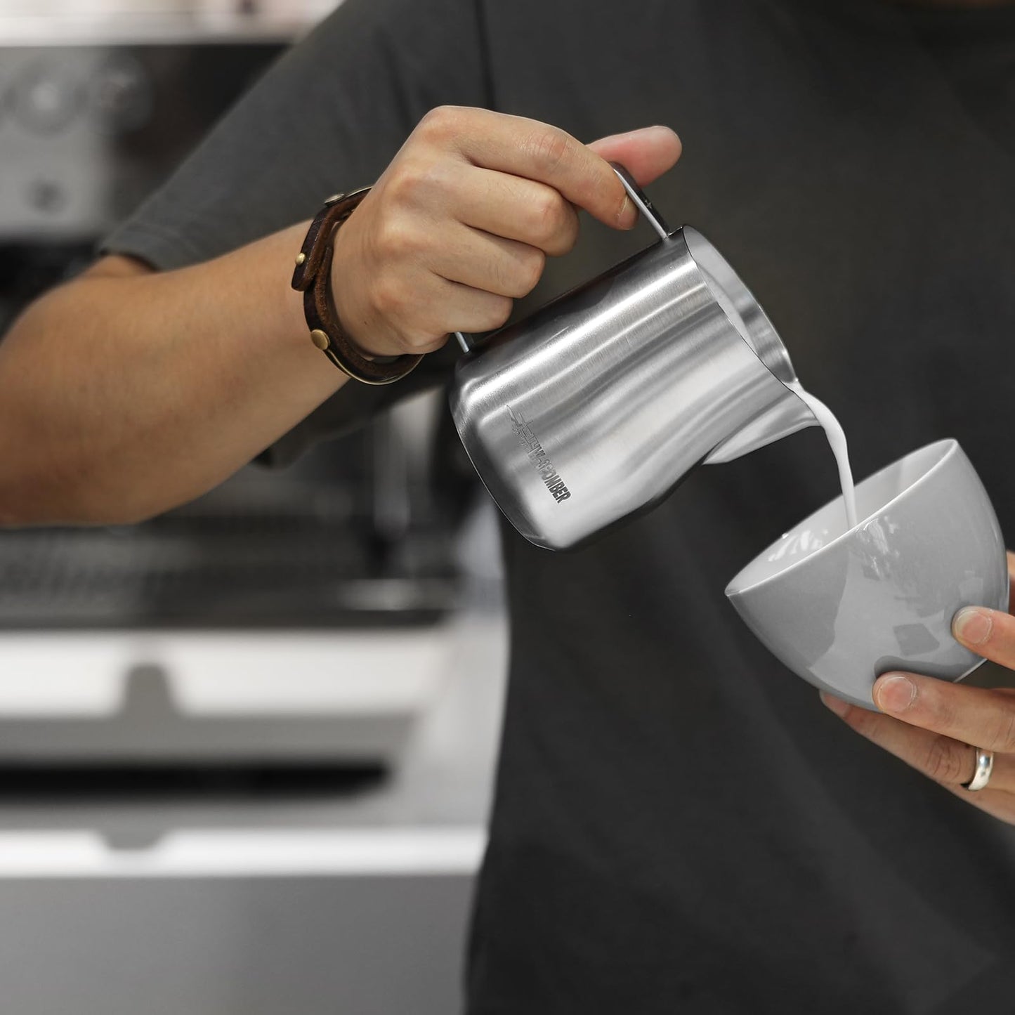 MHW-3BOMBER Milk Frothing Pitcher 12oz/350ml Milk Frother Cup Espresso Steaming Pitcher Stainless