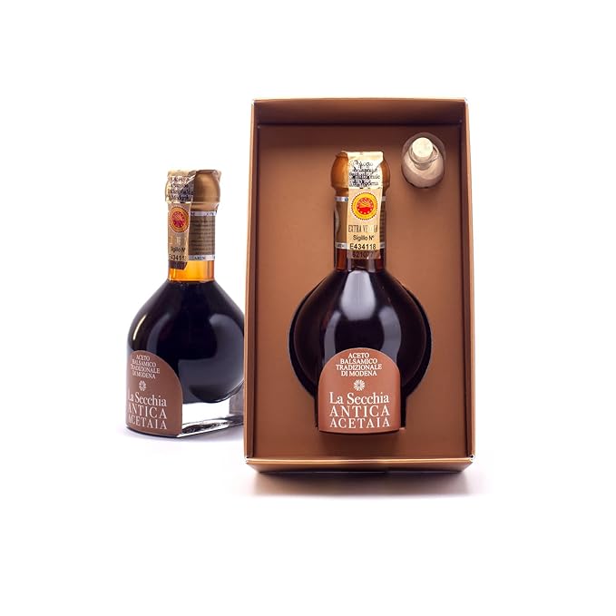 La Secchia Balsamic Vinegar of Modena, Aged a minimum 25 Years,100 ml Bottle of Italian Balsamic Vinegar Aged, With Gift Box and Blown Glass Dispenser, "Extra Vecchio??,<div>