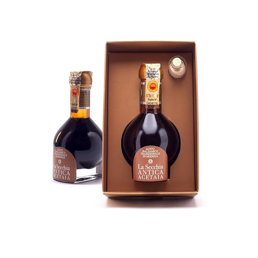 La Secchia Balsamic Vinegar of Modena, Aged a minimum 25 Years,100 ml Bottle of Italian Balsamic Vinegar Aged, With Gift Box and Blown Glass Dispenser, "Extra Vecchio??,<div>