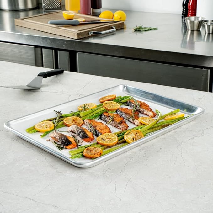 Restaurantware Pastry Tek 12 x 16 Inch Parchment Paper Sheets 200 Greaseproof Baking Sheets For Oven - Pre-Cut Double-Sided Silicone Coating White Paper Nonstick Baking Sheets Half-Size