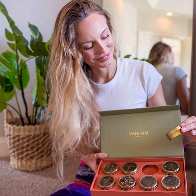 VAHDAM, Weekend In Taj Mahal Tea Gift Sets Travel Edition Gift Box | 8 Varieties - Chai Tea, Black Tea, Herbal Tea | Gluten Free, Non GMO | Gifts for Women, Gifts for Men, Gifts for Him/Her