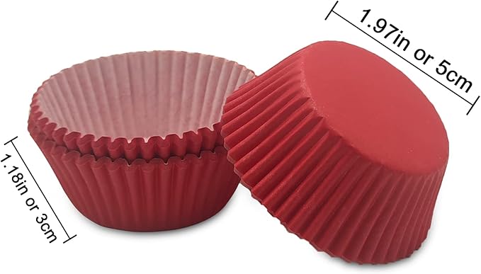 Standard Baking Cups, Classic Red Greaseproof Festive Cupcake Liners, 150-Count