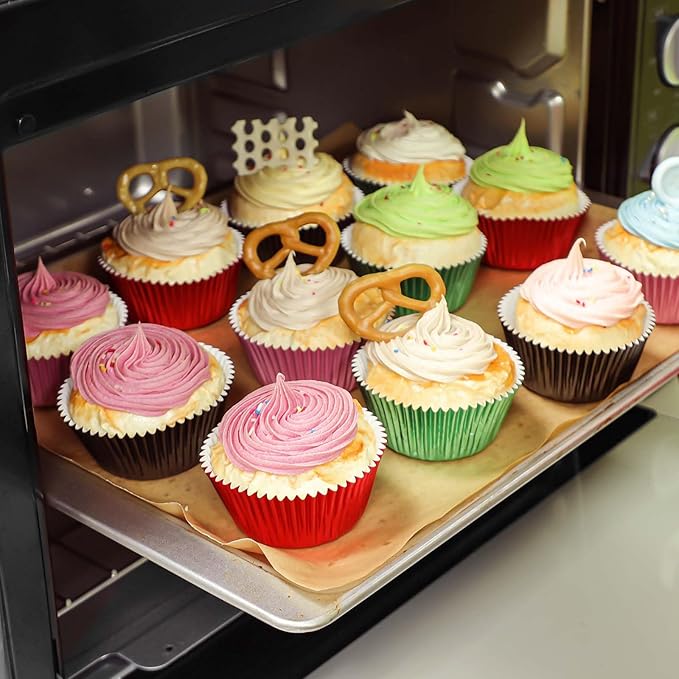 Caperci Black Foil Cupcake Muffin Liners Standard Size Baking Cups 150-Pack - Premium Greaseproof & Sturdy