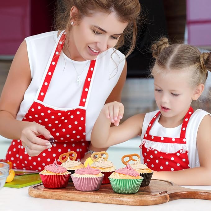 Caperci Black Foil Cupcake Muffin Liners Standard Size Baking Cups 150-Pack - Premium Greaseproof & Sturdy
