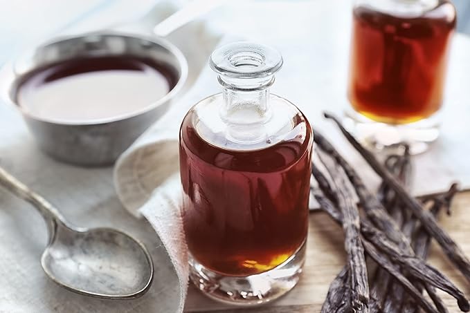 Organic Vanilla Extract - Made with Bourbon Madagascar Vanilla Beans - 4 fl oz ??For Baking, Desserts, Home Cooking and Chefs
