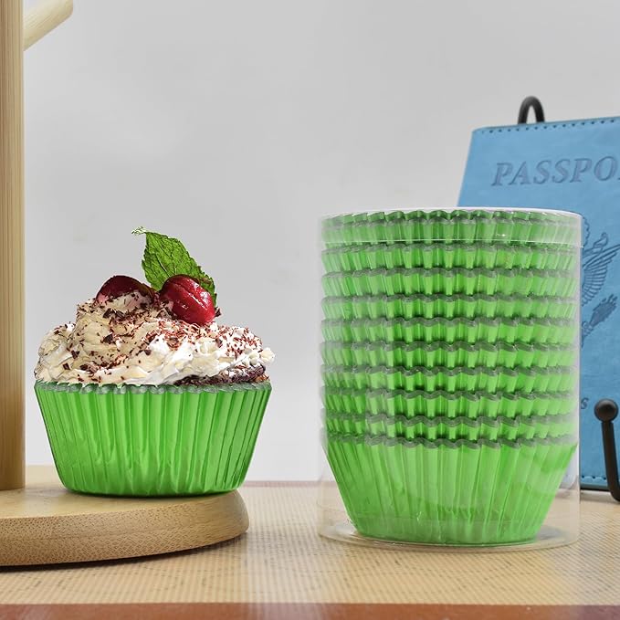 200 Pcs Green Foil Cupcake Liners Standard Baking Cups Muffin Paper Cases