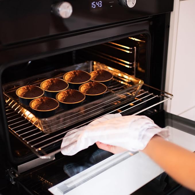 Eaasty 150 Pcs Baking Cups with Lids, 1.6 oz Muffin Cupcake Liners Aluminum Foil Mini Cake Pans Small Disposable Ramekins Flan Containers with Lids for Christmas, Birthday, Various Holiday(Black Gold)