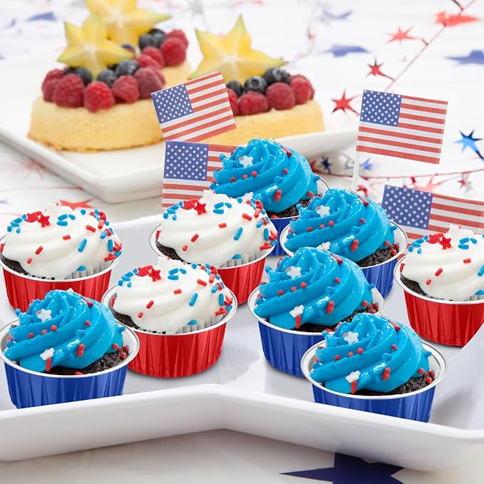 Gejoy 400 Pcs Aluminum Foil Baking Cups with Lids 5 oz Disposable Ramekins Mini Cake Pans Creme Brulee Cupcake Liners Muffin Tins Flan Mold Dessert Container for Wedding(Red and Blue,Classic)