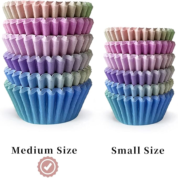 qiqee 300PCS Standard Gradient Cupcake Liners Cupcake Cups 6 Designs Blue Pink Gradient Cupcake Papers Baking Cups Cupcake Wrappers (Medium Size)