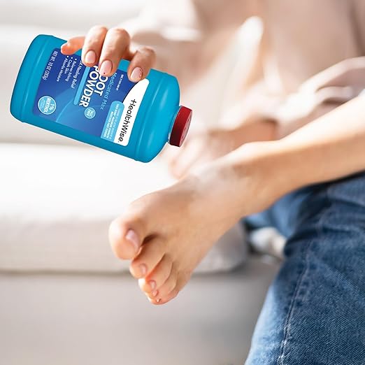 HealthWise Medicated Maximum Strength Foot Powder | 1% Menthol | Talc Free | Anti-itch Healing Relief | Cools Skin | Absorbs Moisture | 10 oz (283g)