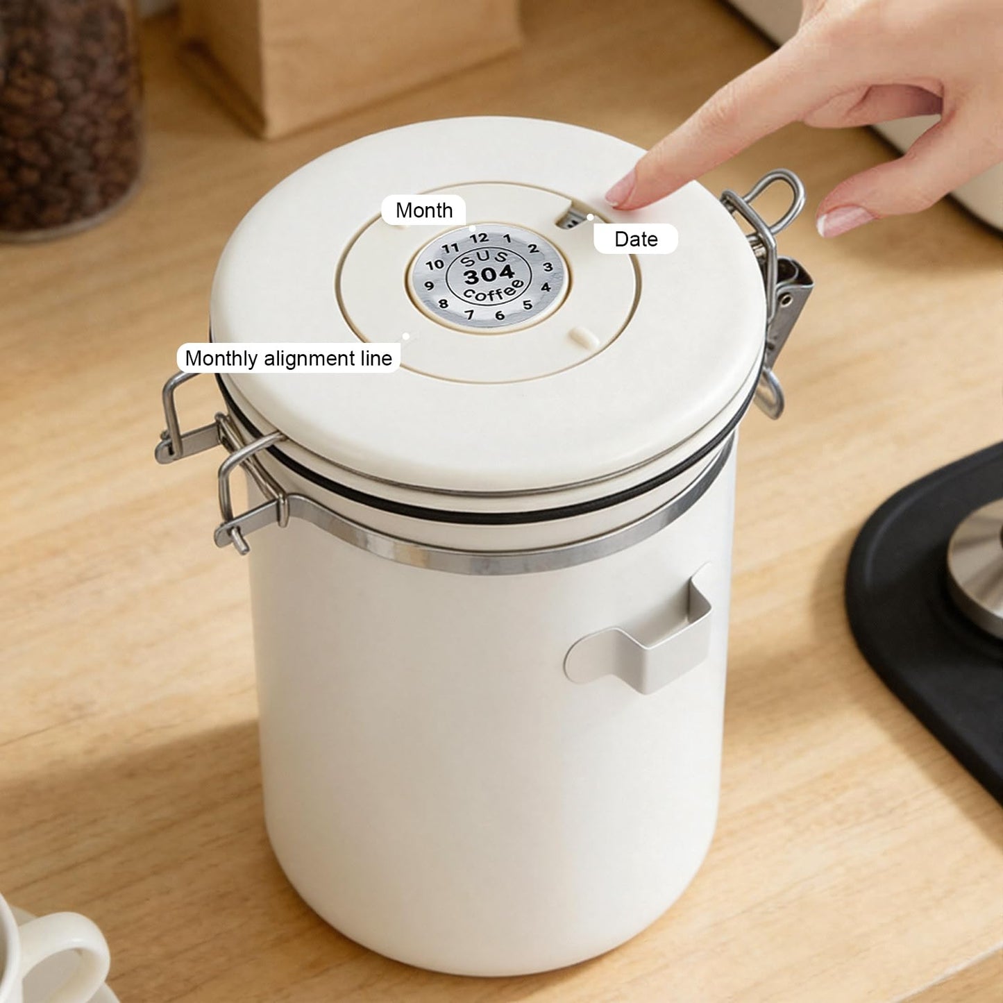 Kirecoo 22OZ Airtight Stainless Steel Coffee Canister with Date Tracker