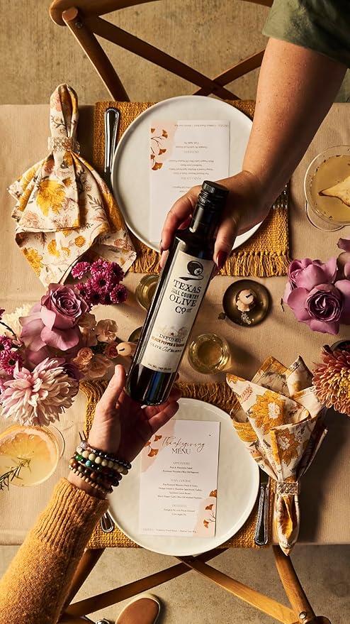 Black Pepper Garlic Infused Olive Oil - Cold Pressed Gourmet EVOO Olive Oil - Great for Dressing Dipping Marinade - No Artificial Flavors or Added Sugar - Made in Texas (16.9 Fl Oz)