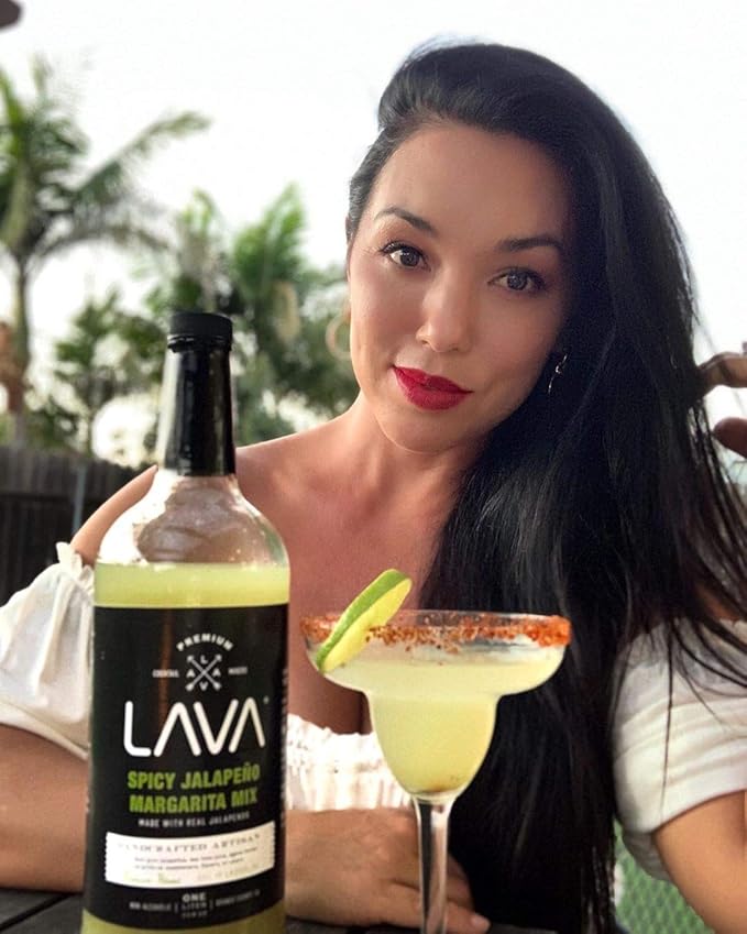 LAVA Premium Spicy Jalape챰o Margarita Mix by LAVA Craft Cocktail Co., Made with Real Jalape챰os, Agave Nectar, Key Limes, Lots of Flavor and Ready to Use, 1-Liter Glass Bottle