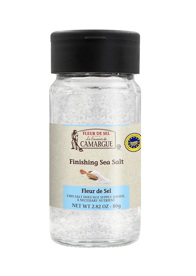 Le Saunier de Camargue Fleur de Sel – Original French Sea Salt Finishing Salt – Gourmet Hand-Harvested Flaky Salt in Glass Shaker – 80g