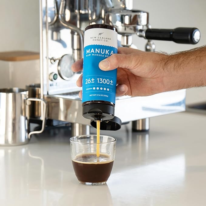 New Zealand Honey Co. Pure Manuka Honey Squeeze Bottle | Manuka Honey UMF 26+ / MGO 1300+ | 17.6oz | 1.1 lb. (500g)