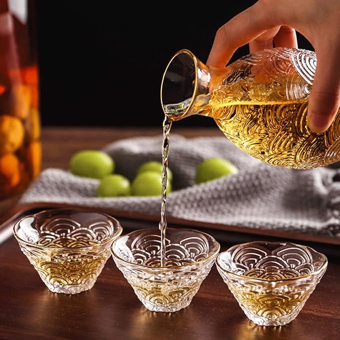 Glass Sake Set, Clear Glass Sake Bottle Set Including 1 Warming Mug, 1 Sake Pot, 4 Sake Cups, Sake Set Hot Sake or Iced Sake for Sake Lovers