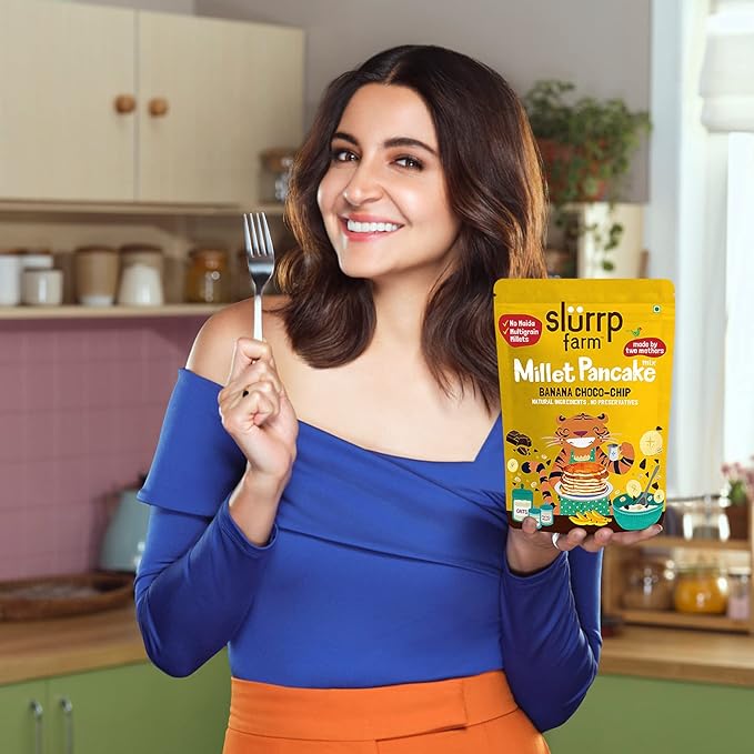 Slurrp Farm No Maida Pancake Mix | Instant Breakfast Mix Made with Oats and Jowar | Eggless Healthy Breakfast for Kids & Adults | Banana Chocochip- Pack of 3 X 150g