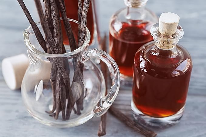 Organic Vanilla Extract - Made with Bourbon Madagascar Vanilla Beans - 4 fl oz ??For Baking, Desserts, Home Cooking and Chefs