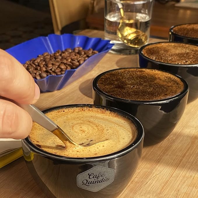 Cafe Quindio Genova Single Origin - Medium Roast 100% Colombian Excelso Whole Bean Arabica Coffee - 12 Ounce Bag (340g)