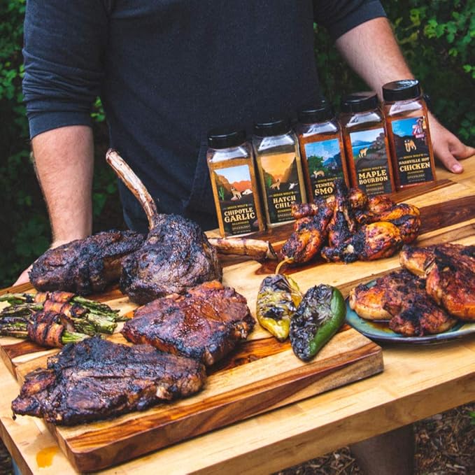 Spiceology & Derek Wolf - Chipotle Garlic Seasoning - Southwest Barbeque Rubs, Seasonings and Spice Blends - Use On: Pork, Wings, Eggs, Chicken, Beef, Ribs, Tacos and Vegetables - 20 oz