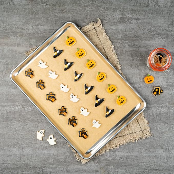 Restaurantware Pastry Tek 12 x 16 Inch Parchment Paper Sheets 1000 Greaseproof Baking Sheets For Oven - Pre-Cut Double-Sided Silicone Coating Unbleached Paper Nonstick Baking Sheets Half-Size