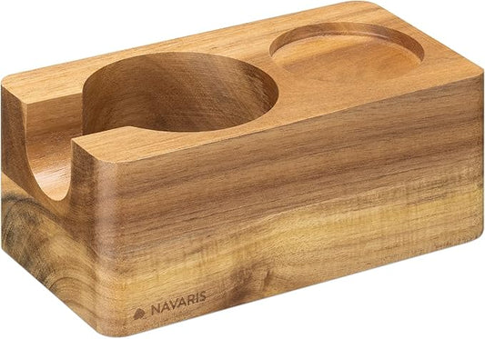 Navaris Wooden Coffee Tamper Station - 58mm Tamper Holder for Espresso Machine Accessories - Wood Portafilter Stand for Kitchen, Bar, Restaurant, Cafe