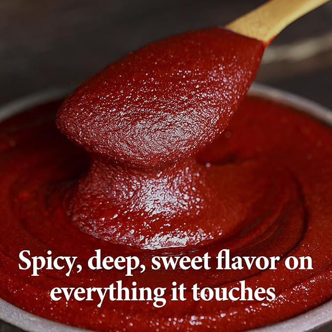 Wang Gochujang - Traditional Korean Red Chili Pepper Paste, Made with All Natural Ingredients, Non-GMO and MSG-Free, 2.2 Lb (Pack of 1) - Spicy, Sweet and Deep Flavor
