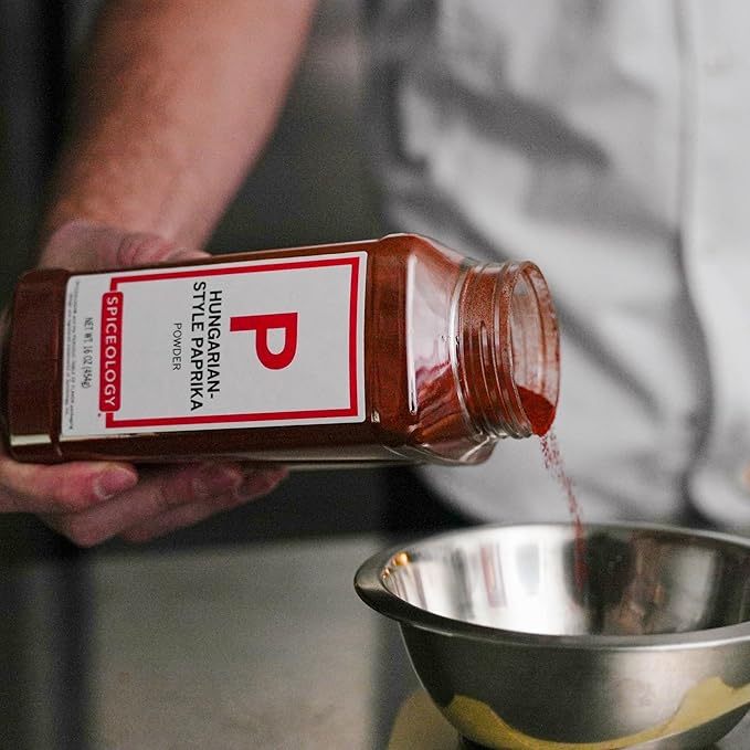 Spiceology ??Ground Paprika ??Mild, Sweet Red Pepper Spice for Rubs, Stews, Roasted Veggies & Global Cuisines ??Use in Blends, Sauces & Garnishes ??16 oz