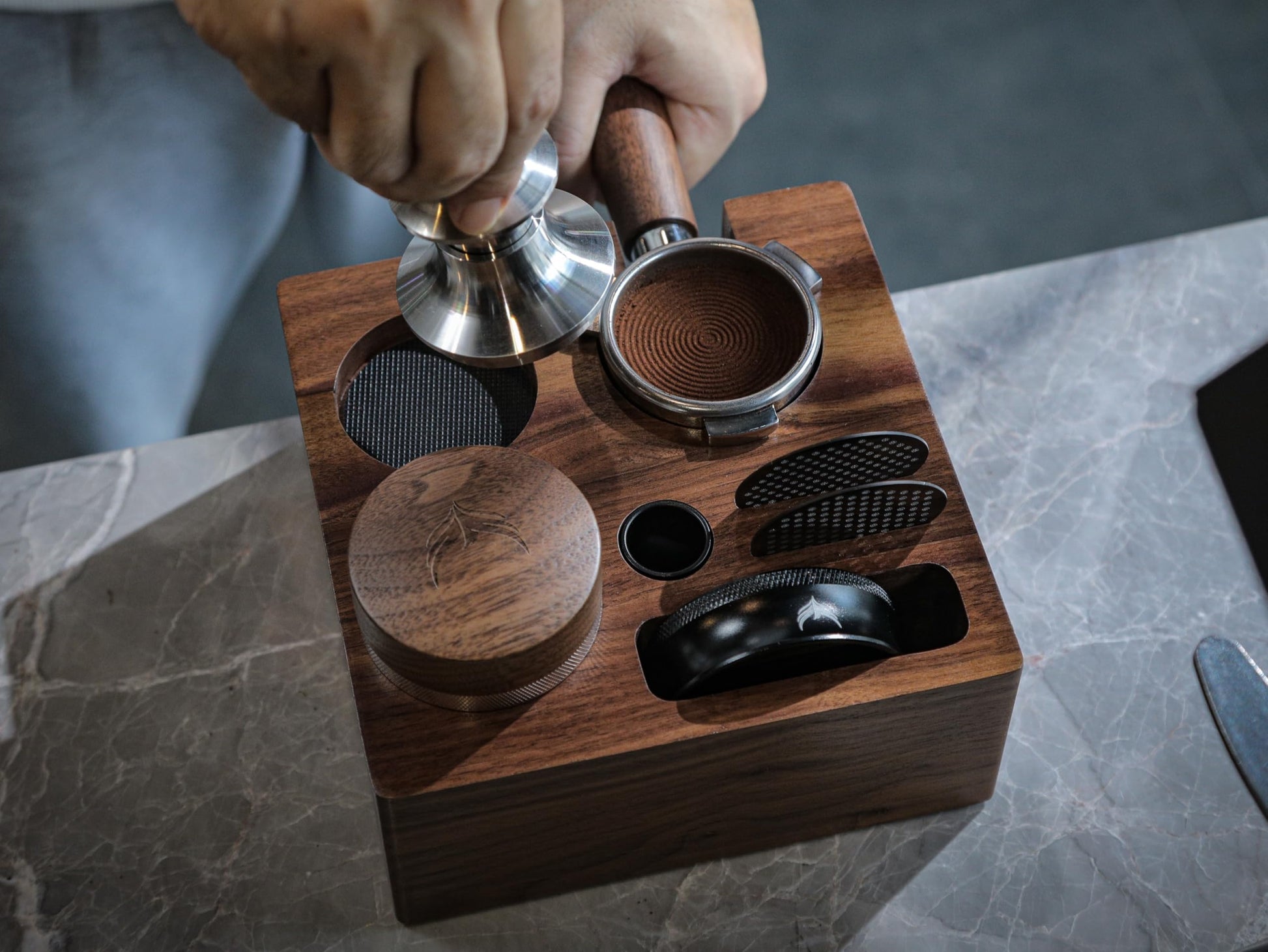 KNODOS Walnut Espresso Tamping Station 54mm for Breville – Coffee Accessories Organizer Tamper