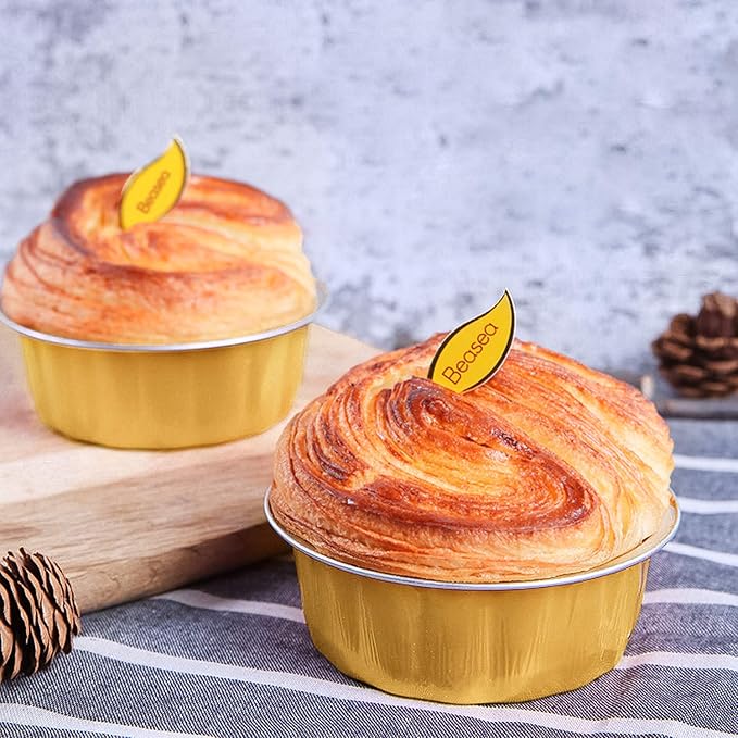 Beasea Disposable Ramekins with Lids, 8oz 100 Pack Golden Aluminum Foil Cups Disposable Creme Brulee Muffin Cupcake Baking Cup Mini Pudding Cups for Party Wedding Birthday