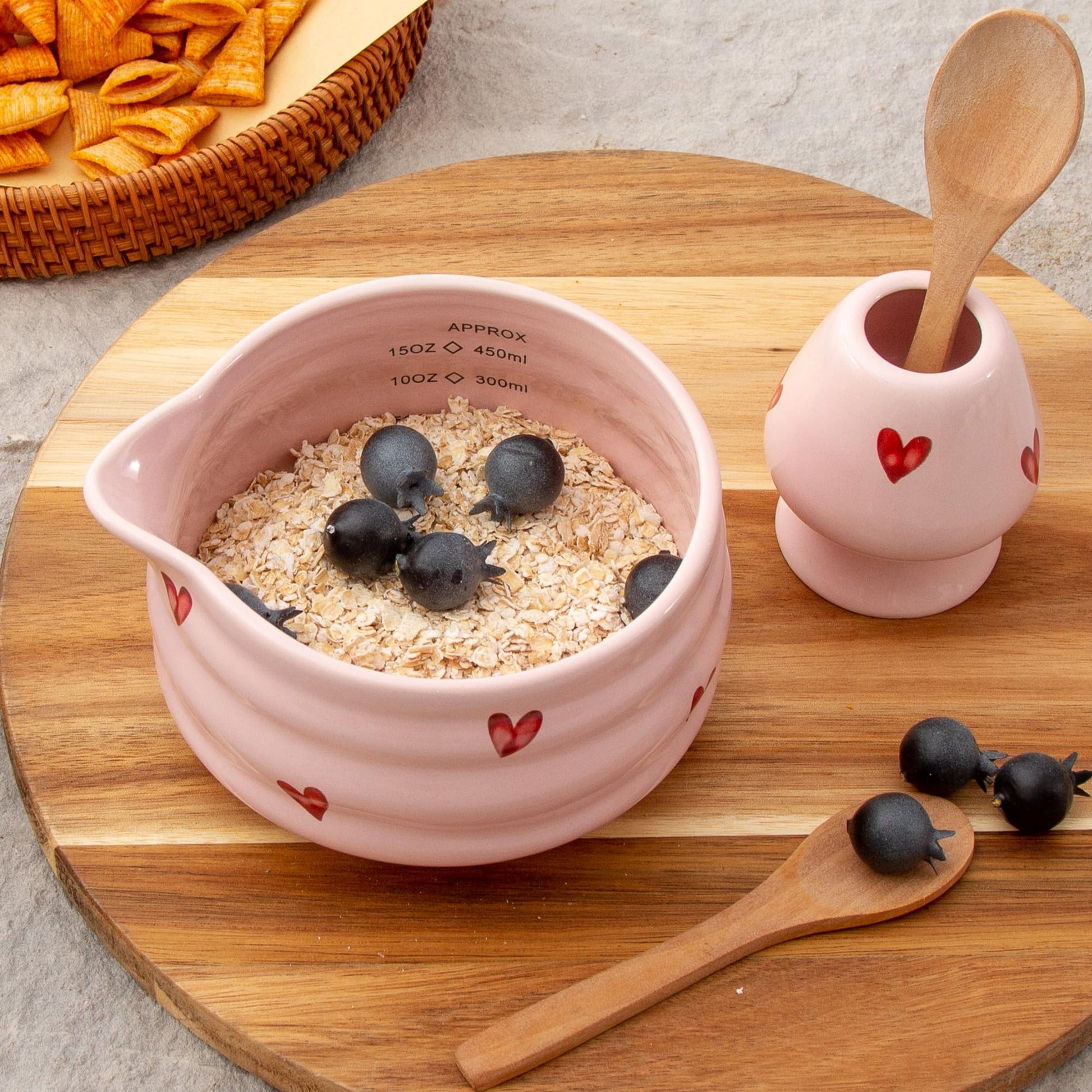 YumiPLUS Ceramic Matcha Bowl with Bamboo Whisk Holder, Pink Love, Set of 2