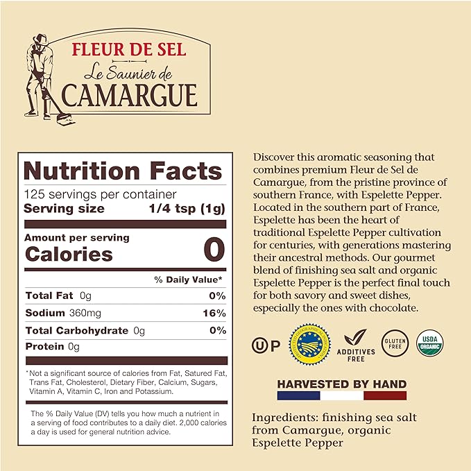 Le Saunier de Camargue Fleur de Sel with Espelette Chili – French Sea Salt Finishing Salt with Mild Chili Pepper – Gourmet Hand-Harvested Flaky Salt in Glass Shaker – 80g
