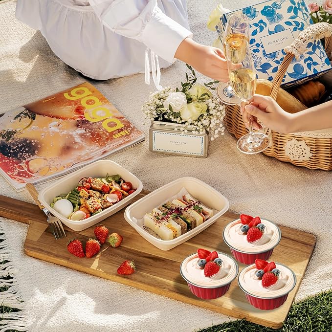 100 Pcs Aluminum Foil Baking Cups with Lids,5oz cupcake liners with lids,Disposable Ramekins Mini Cake Containers Tin Mini Muffin Liners for Wedding Christmas Party (Red)