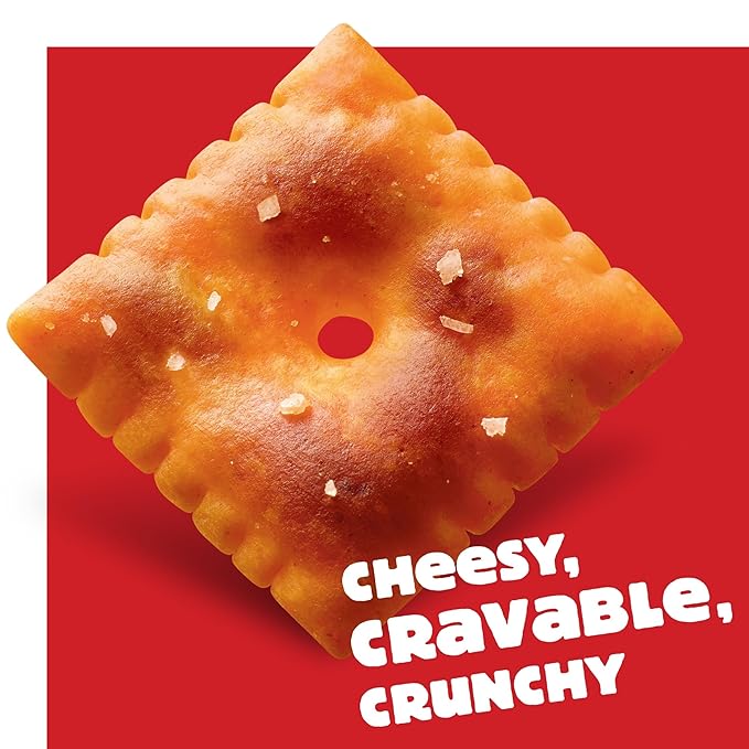 Cheez-It Cheese Crackers, Baked Snack Crackers, Lunch Snacks, Family Size, Extra Toasty, 21oz Box (1 Box)
