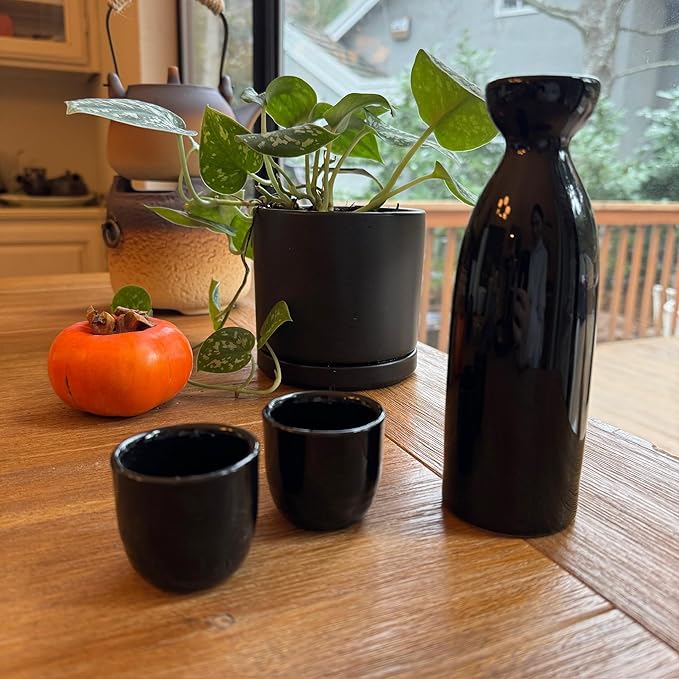 JapanBargain, Porcelain Sake Carafe Sake Bottle for Cold Sake and Hot Sake Microwave Safe, 7.5 oz, Black Color, 12 Pack