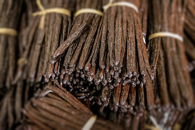Organic Vanilla Extract - Made with Madagascar Vanilla Beans - 32 oz ??For Baking, Desserts, Home Cooking and Chefs