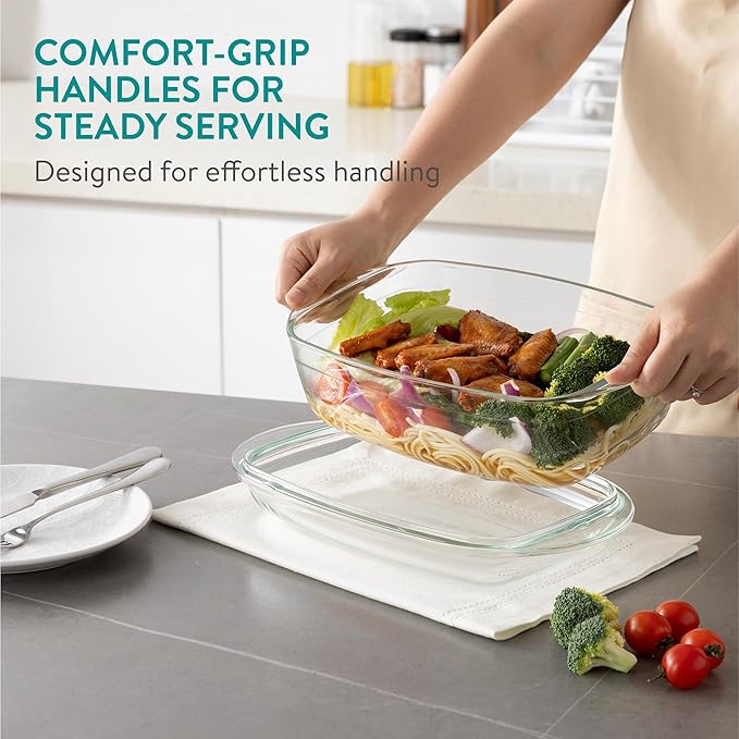 Navaris Rectangular Glass Casserole Dish - 4.5L Capacity for Heat and Cold - Oven Proof Casserole Dishes with Lids - Hob to Oven Ideal for Baking and Serving - Microwave Cookware