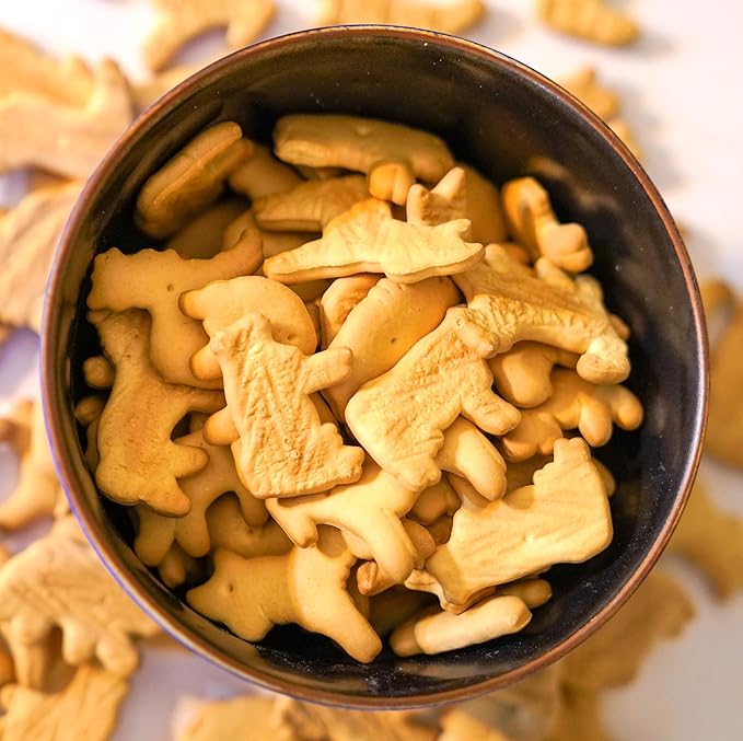 Animal Crackers - 1.5 lbs of Fresh Gourmet Sweet and Crunchy Nutmeg Seasoned Favorite Kids Snack
