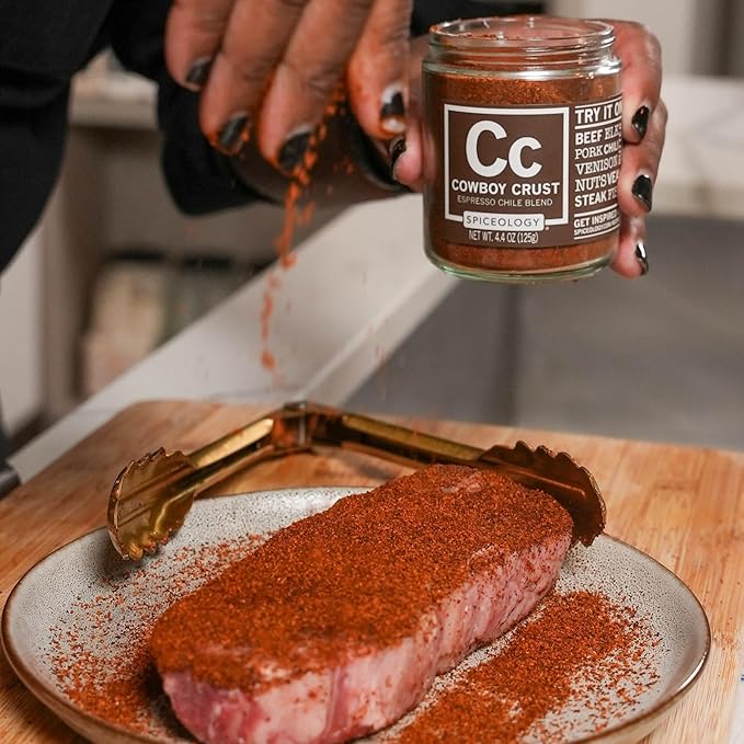 Spiceology – Cowboy Crust Espresso Chile Seasoning – Bold Coffee Spice Blend & Dry Rub for Beef Brisket, Pork Chops, Steak, Chicken Thighs & Ribs – Chef-Created, Freshly Ground – 4.4 oz