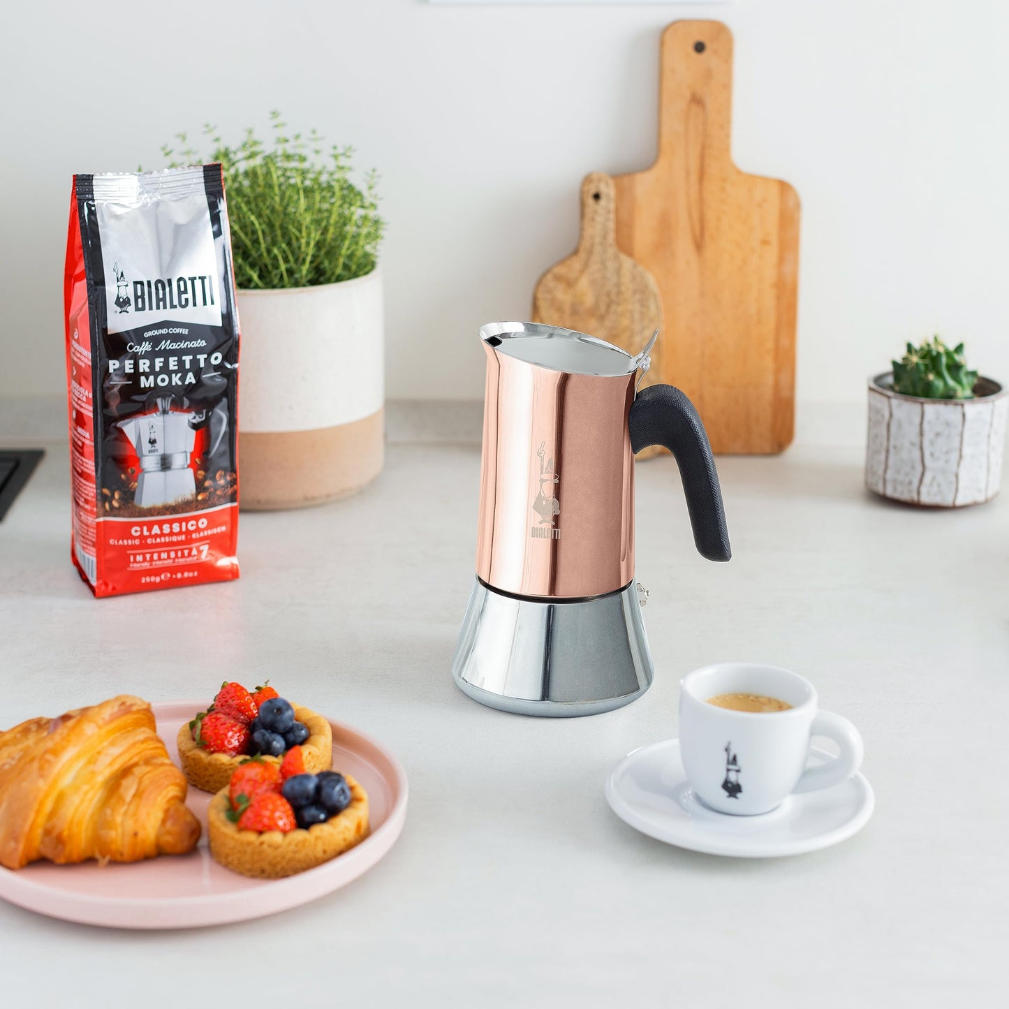 Bialetti - New Venus Induction, Stovetop Coffee Maker, Suitable for all Types of Hobs, 18/10 Steel