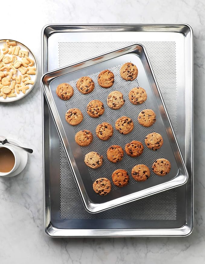 New Star Foodservice Commercial-Grade 18-Gauge Aluminum Sheet Pan/Bun Pan (18 L x26 W x1 H inch (Full Size) Pack of 12)