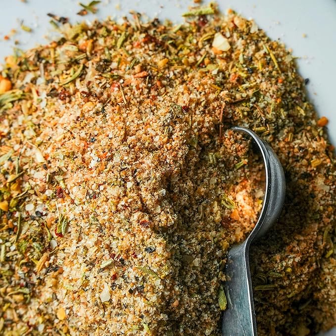 Spiceology - Turkey Rub - Savory Poultry Seasoning and Spice Blend - Use On: Pork, Turkey, Chicken, Stuffing, Sausage, and Potatoes - 4 oz