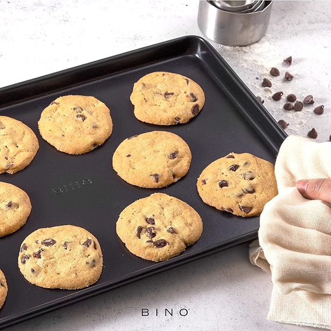 BINO Bakeware Nonstick Cookie Sheet Baking Tray Set, 3-Piece - Black | Non Stick Baking Pans Set | Carbon Steel Tray Bakeware Sets | Oven Safe | Cookie Sheet Pans | Food-Safe